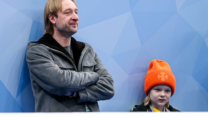 Плющенко пошёл на подлый шантаж: Русских фигуристов - под чужой флаг