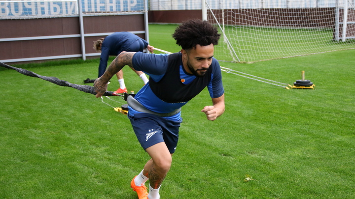 Клаудиньо рассказал, сколько еще будет играть в «Зените»