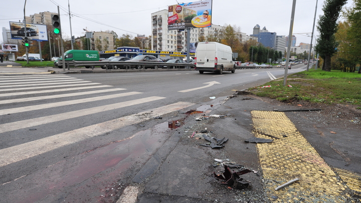 В Алтайском крае перевернулся автобус с десятками детей: На месте ДТП работает скорая