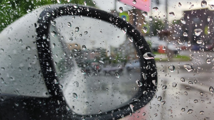 В ближайшие часы на Ростовскую область обрушатся сильные дожди с градом