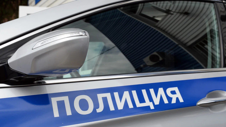 На охране дежурила не бабушка: В Липецке на глазах у детей неизвестные избили преподавателя