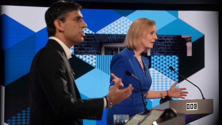 Воинственность Трасс против России утонула в Чёрном море