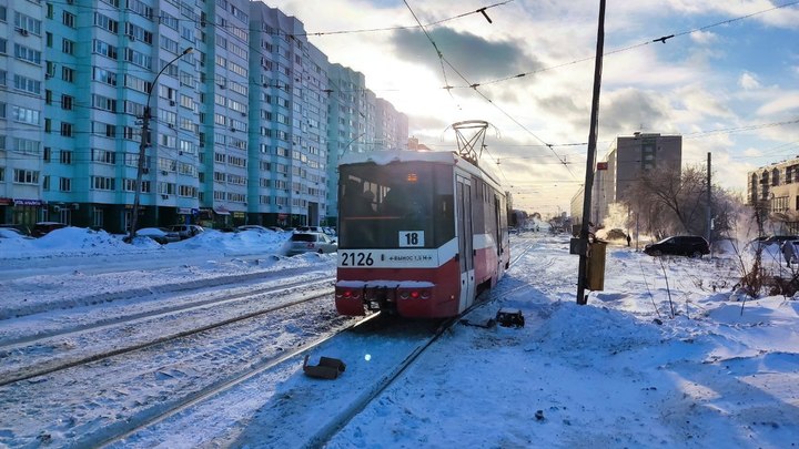 Из-за коммунальной аварии в Новосибирске изменили схему движения трамваев №№10 и 18
