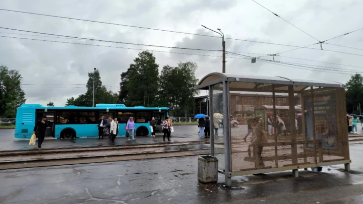 Проезд, капремонт, налоги: Русским пенсионерам рассказали о положенных льготах