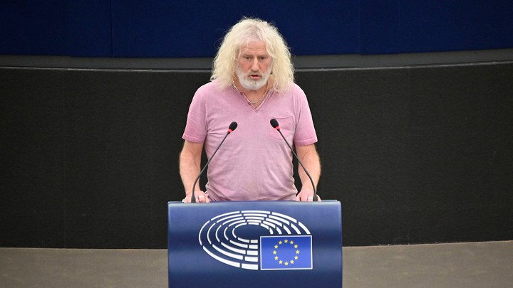 Депутат Европарламента заявил коллегам, что те не видят, как США и НАТО терроризируют народы