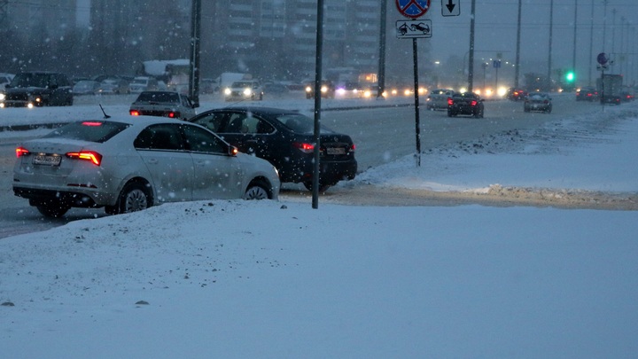 Мужчина умер за рулём на проспекте Гагарина. Это стало причиной ДТП