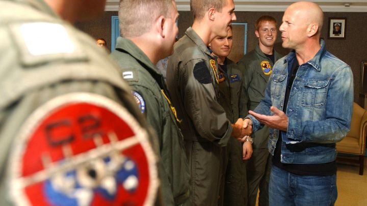 Почему Брюсу Уиллису не пришлось бы спасать Землю - по мотивам фильма Армагеддон