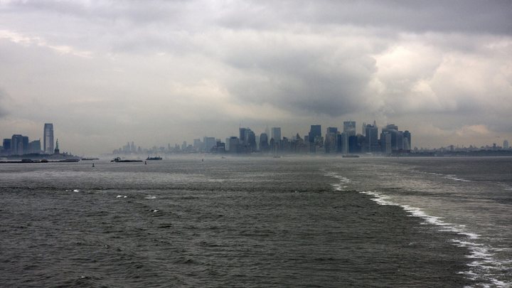 Британцы без очков посмотрели на солнце и обнаружили, что до интернет-апокалипсиса 1,5 года