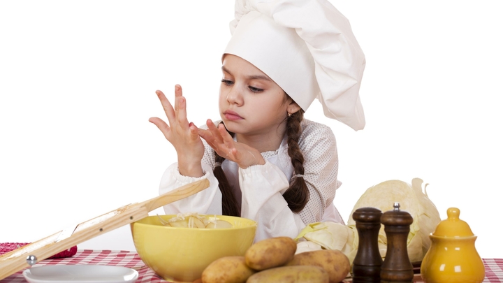 Как правильно организовать питание ребёнка: Врач дала советы родителям