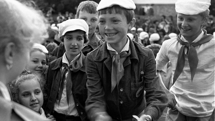 Пионеры денацифицировали Украину? Старое советское фото стало сенсацией