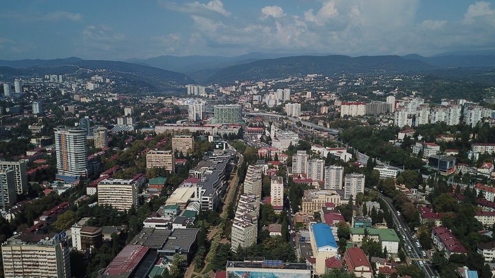 Не слышу сирен, не вижу потопов. А они есть: Симоньян рассказала о личном в городе контрастов