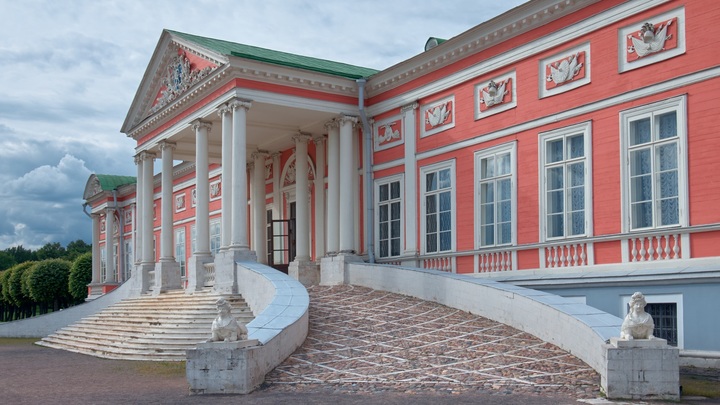 Как бесплатно попасть в Кусковский дворец графа Шереметева?