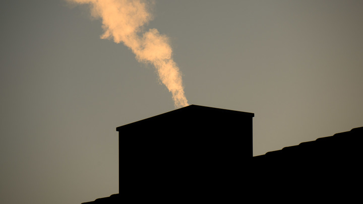 Польша собралась выслать 40 русских дипломатов “за шпионаж” — так вот почему жгли документы