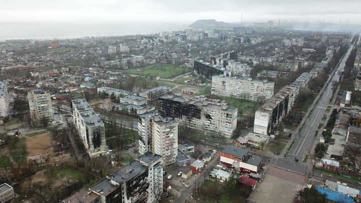 Украина сдаётся: сколько военных вышли из Азовстали в Мариуполе