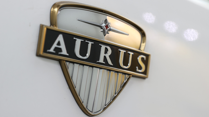 Аурус влетел в иномарку в центре Москвы: Есть пострадавший