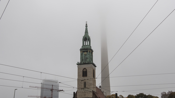 Киев тянет с собой на дно Европу: Странам ЕС приходится брать пример с Украины