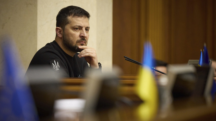 Пользователи Сети обратились к Зеленскому с призывом после его слов о Бахмуте: Конец близок