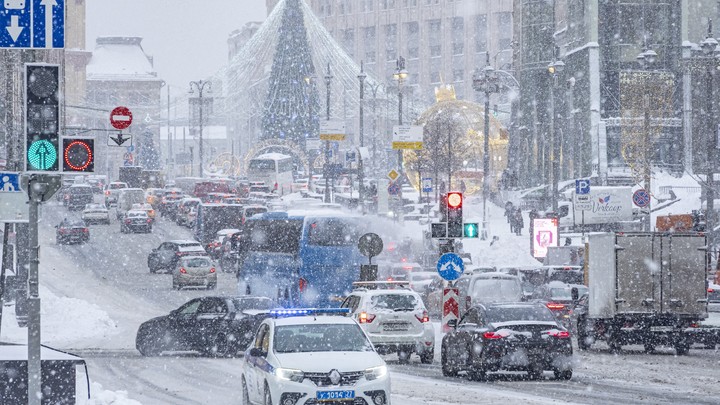 На ряде центральных улиц Москвы перекроют движение 6 и 7 января