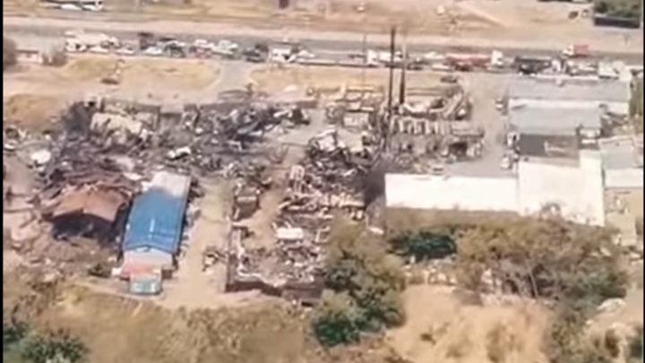 Сгоревшую газовую заправку в Новосибирске сняли на видео с самолёта