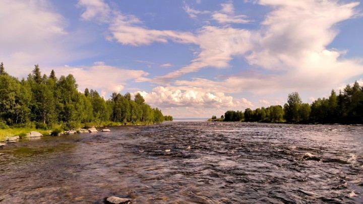 В Бурятии нашли пропавших туристов: В реке резко поднялась вода