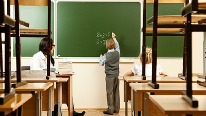 Семьи с детьми не получат массовые школьные субсидии в 2022 году