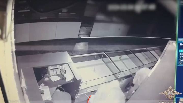 Неудачная кража: на Кубани задержали четырёх грабителей торгового центра