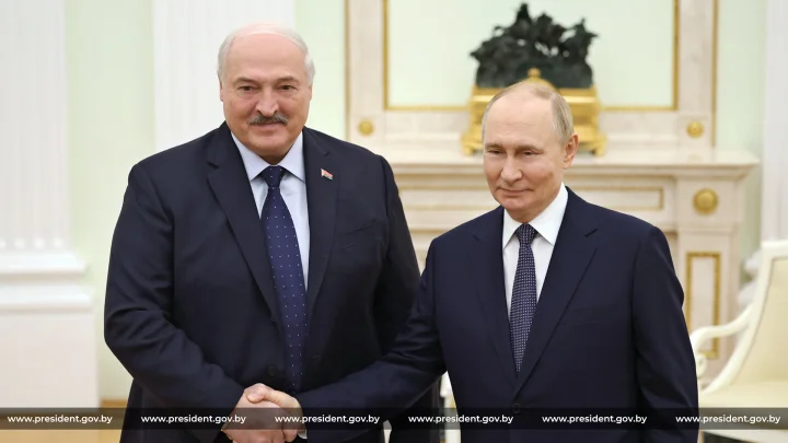Лукашенко о встрече с Путиным: думали, как нам выжить в это сложное время