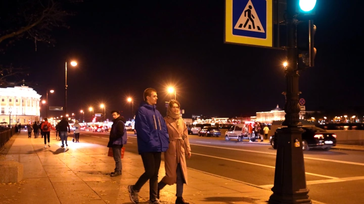 Ученые научились определять риски преждевременной смерти по скорости ходьбы