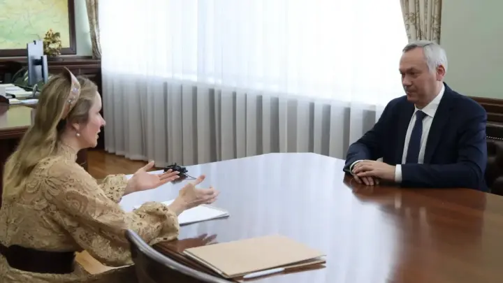 Андрей Травников и Мария Львова-Белова обсудили реорганизацию регионального отделения Фонда защиты детей
