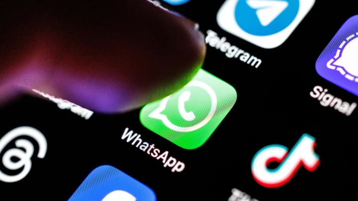 Опасный вирус начал распространяться через WhatsApp