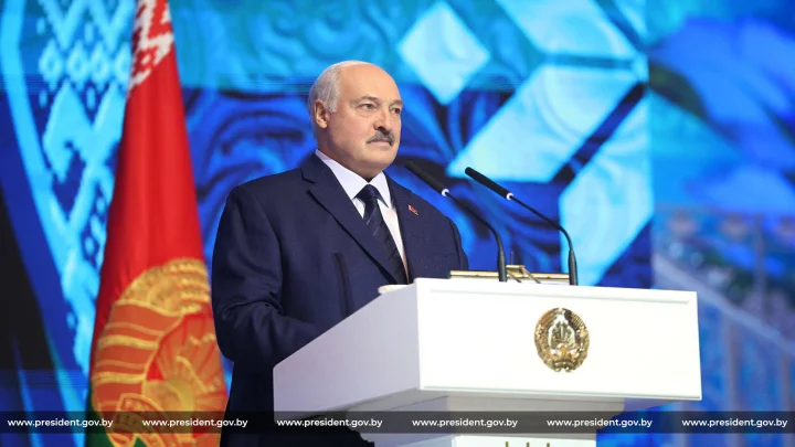 Лукашенко равнодушно отреагировал на сообщения об уголовном деле Киева и Тихановской в отношении себя