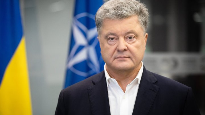 Поставил на счетчик: Экс-премьер Украины рассказал, за что выгнал хапугу Порошенко из кабмина