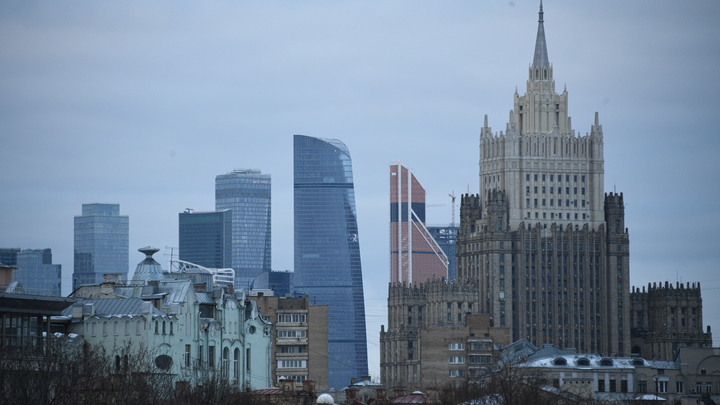 Даже законопослушные немцы толпами ходили: Сосновский объяснил, почему нужен жёсткий карантин в Москве