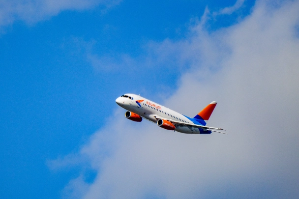 Новое ЧП с Суперджетом: За несколько часов до беды в Анталье ещё один борт подал сигнал об аварийной посадке в Красноярске - Baza