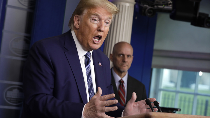 Я дал указание ВМС США уничтожать иранские катера: Трамп вновь воюет в Twitter