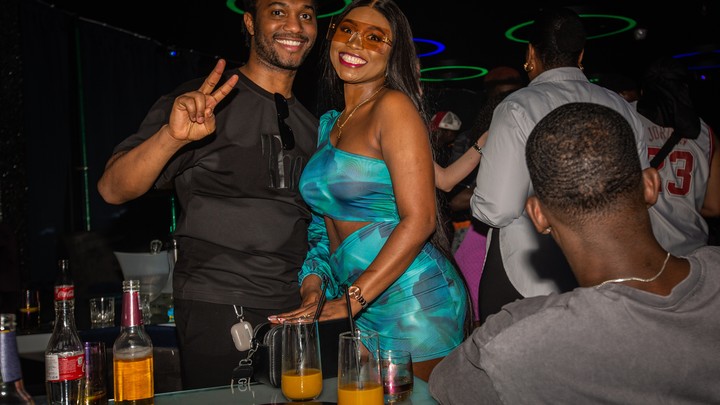 «Романтический туризм»: почему европейские женщины массово поехали в Африку за женихами?