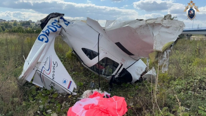 Легкомоторный самолёт совершил жёсткую посадку в поле под Лыткарино
