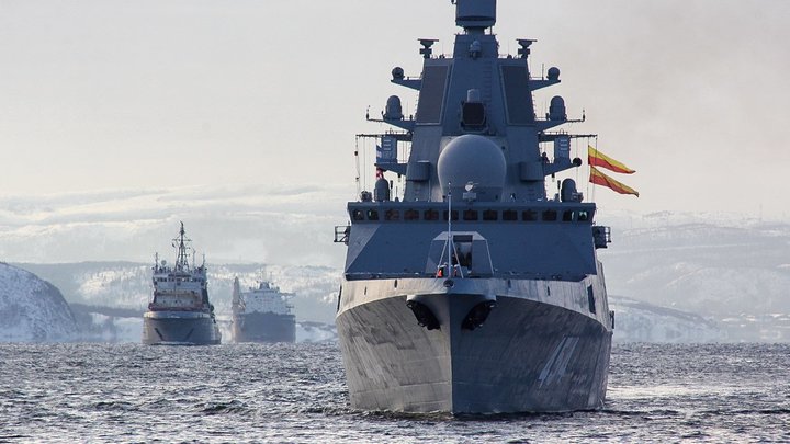 Британцы переполошились: Королевские ВМС устроили слежку за русским фрегатом Адмирал Горшков
