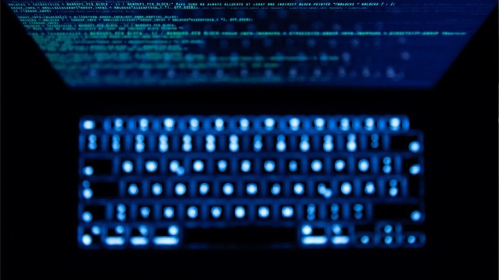 Хакеры нашли русских предателей, сливающих информацию Киеву: Советуют сдаться сейчас