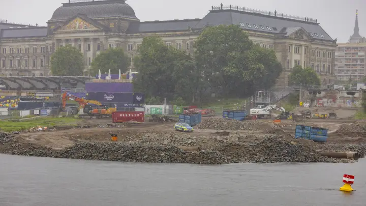 В Германии эвакуировали 20 тысяч человек из-за бомбы времен Второй мировой