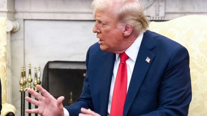 Очень плохо: Закричал и выкинул карты. Этого Зеленский не ожидал от Трампа. Чем на самом деле закончились скандальные переговоры?