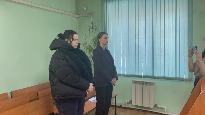В Новосибирске начался суд на выбросившей ребёнка в мусор матерью