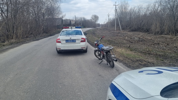 В Кузбассе подросток-байкер нарушил правила и получил проблемы с полицией