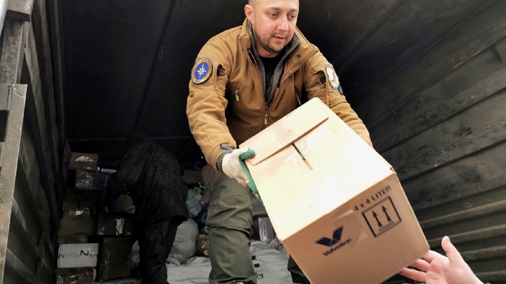 Активист Алексей Носов и депутат Ростислав Антонов готовят новую гуманитарную миссию в Донбассе