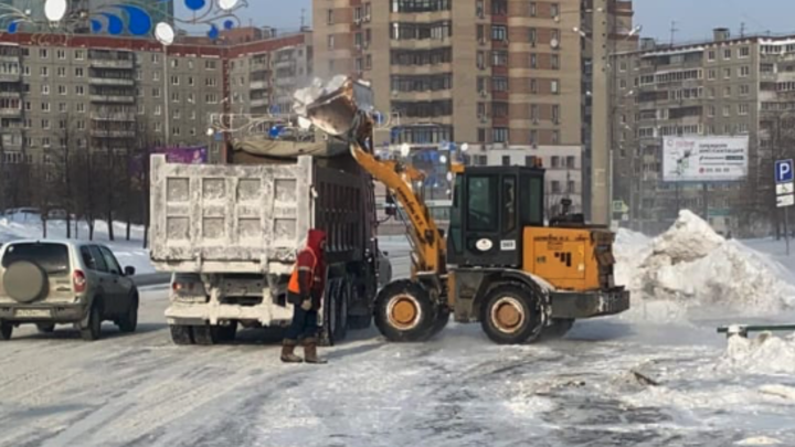 В Калининском районе Челябинска подрядчика оштрафовали на 825 тысяч рублей за плохую уборку снега
