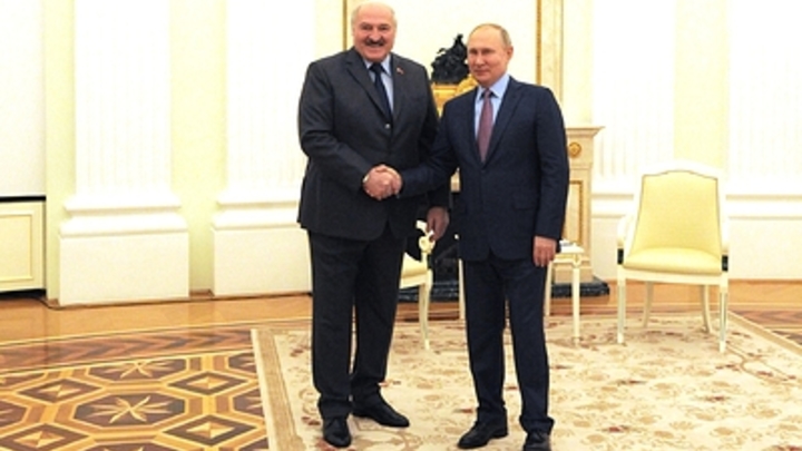 Александр Лукашенко: Украина атаковала бы Беларусь, если бы не превентивный удар со стороны России