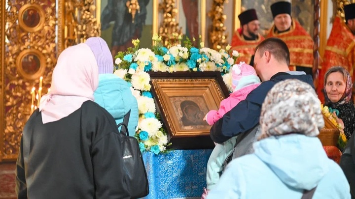 Прикоснуться к Чуду: Иконе Русских Побед поклонились больше ста тысяч человек