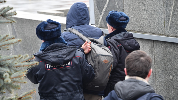 Житель Челябинской области выращивал коноплю и делал из неё масло