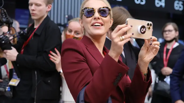 Собчак и это смешно. Есть ли дно?