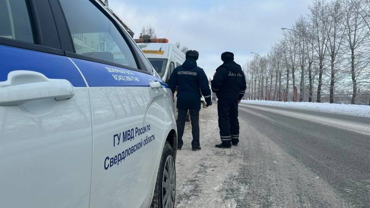 В Свердловской области из-за ДТП перекрыто движение по Тюменскому тракту